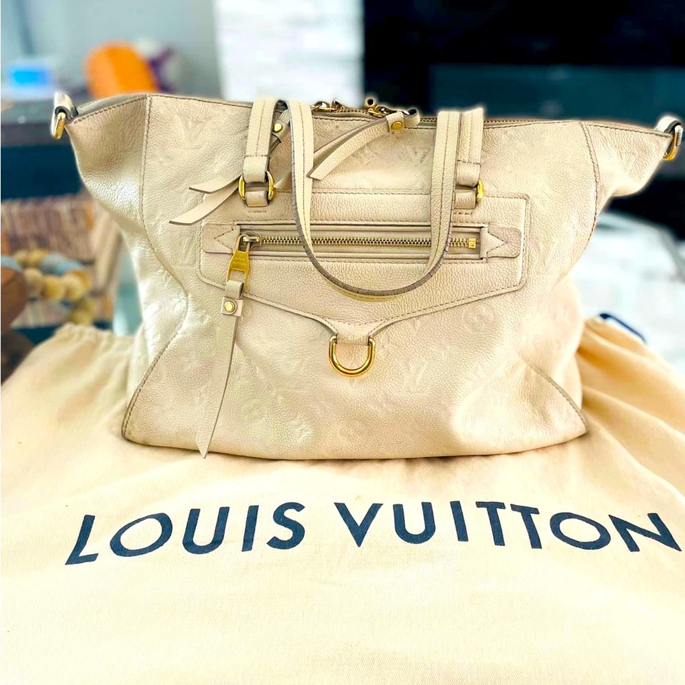 Authentic LV Lumineuse tote bag